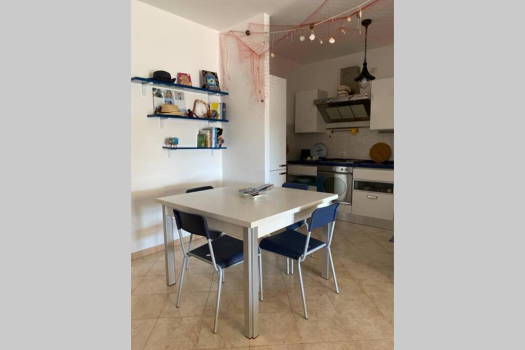 Attico Luminoso Ed Accogliente In Zona Centrale Apartman Alghero Kültér fotó