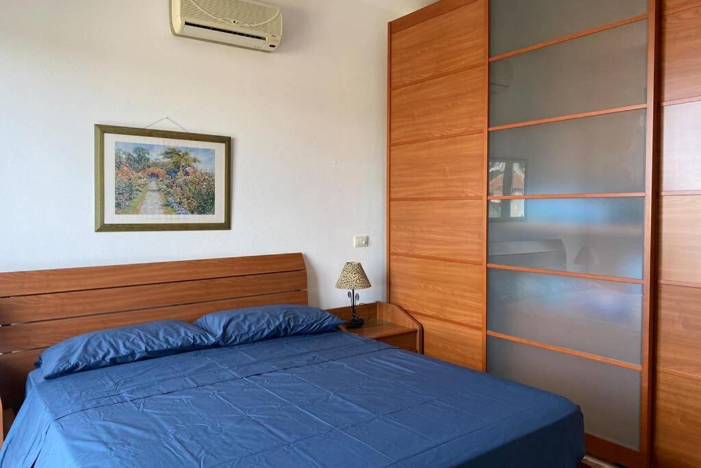 Attico Luminoso Ed Accogliente In Zona Centrale Apartman Alghero Kültér fotó
